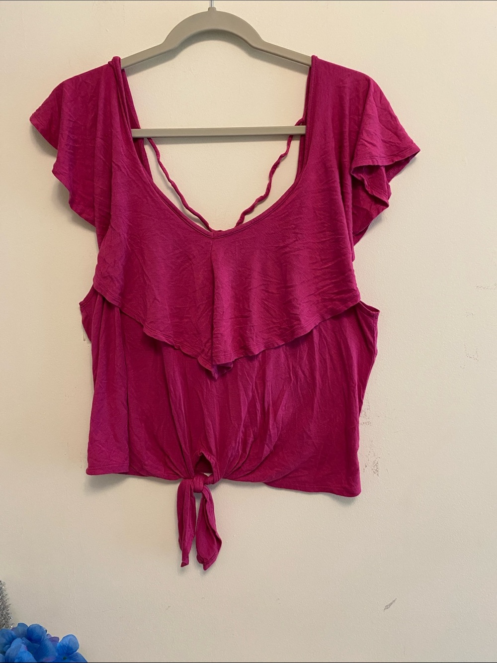Women’s Flutter Sleeve Tie-Front Top in Fuchsia